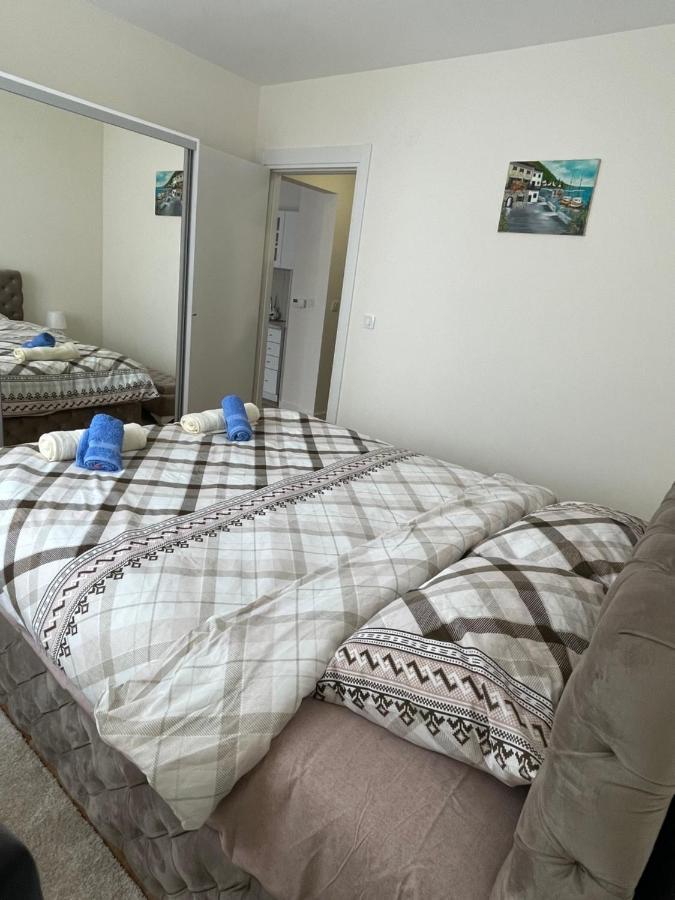 Ferienwohnung Cvetanov Trg Lux 2 Belgrad Exterior foto